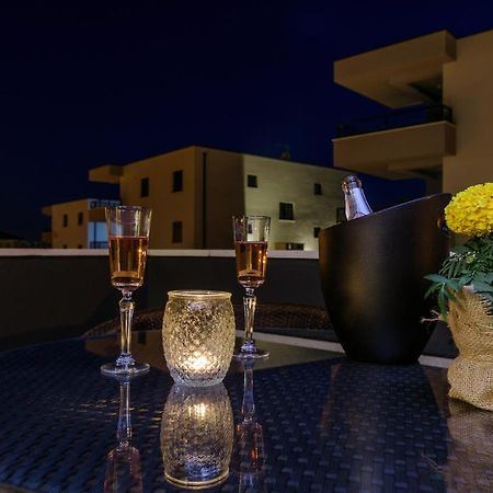 Vila White Trogir Exterior foto