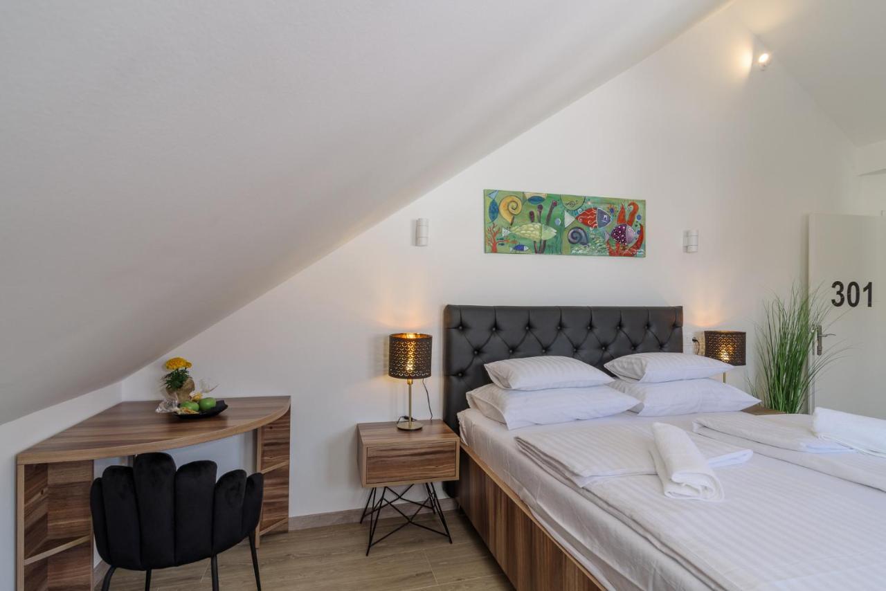Vila White Trogir Exterior foto