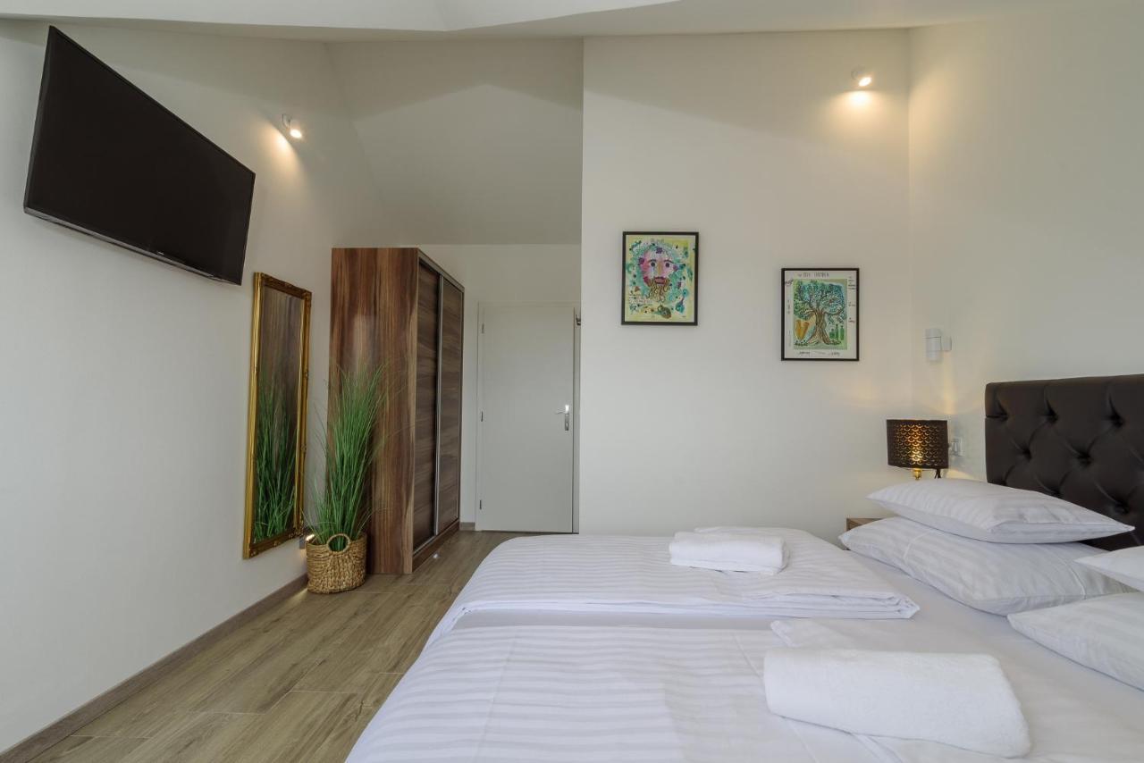 Vila White Trogir Exterior foto