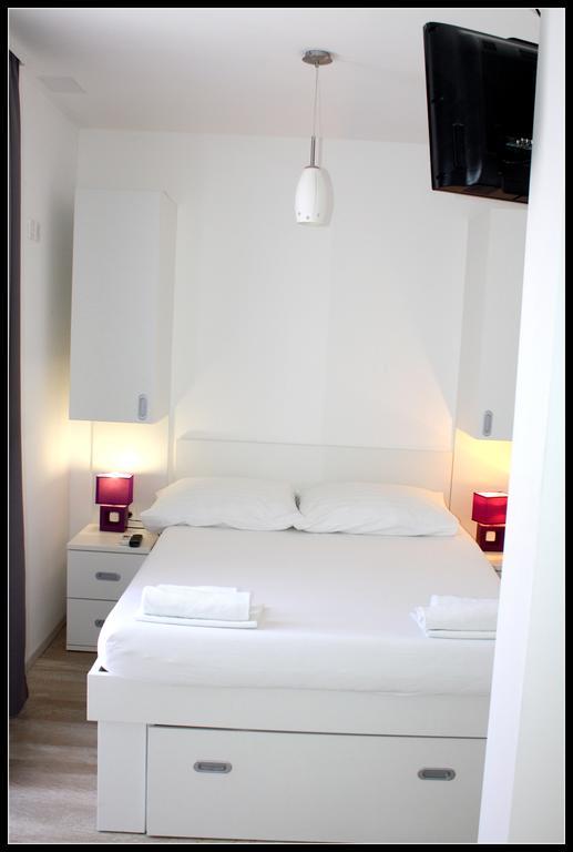 Vila White Trogir Zimmer foto